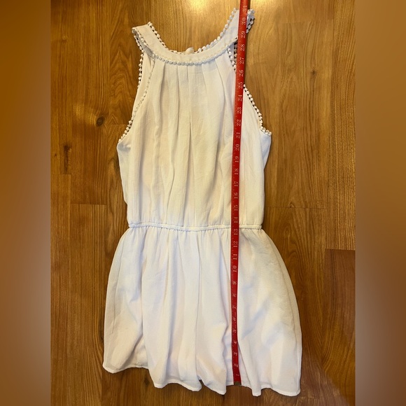 Francesca’s Women’s Small White Tie-Neck Halter Romper Blue Rain Pom Pom Trim - Picture 13 of 14